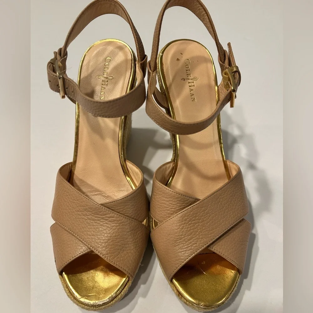 Cole Haan Women's Tan Leather Wedge Sandals Size 8 Preowned
